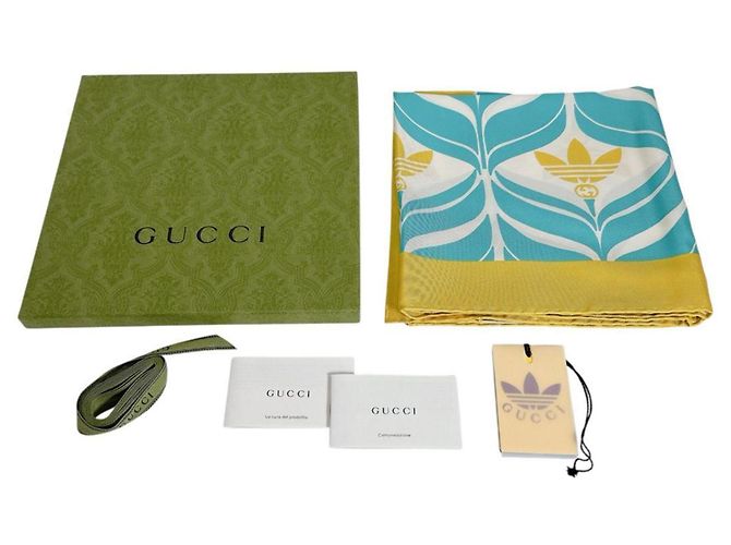 Foulard in seta Gucci blu e giallo