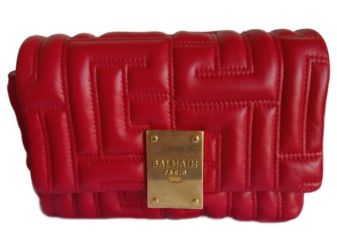 Bolsa Balmain 1945 em couro acolchoado vermelho