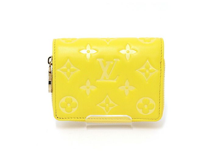 Lou Geldbörse von Louis Vuitton Gelb
