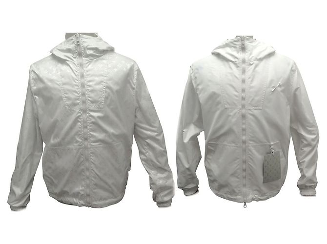 LOUIS VUITTON REVERSIBLE MONOGRAM WINDJACKET 46 S STAPLES White