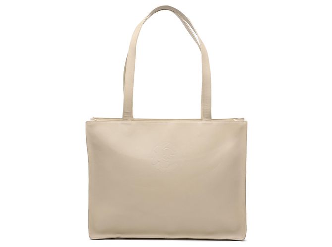 Bolsa Tote Camélia CC em couro de cordeiro marrom Chanel Bege