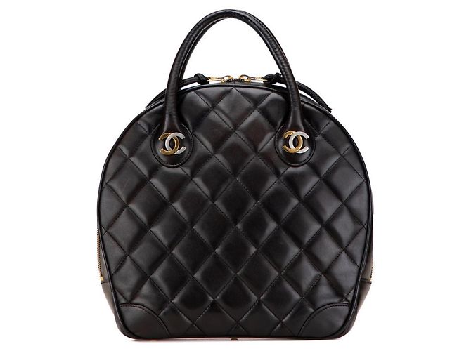 Chanel Matelasse Coco Mark Handbag in Black