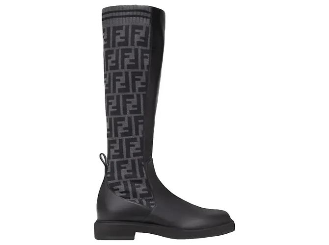 Fendi Rococo leather boots black