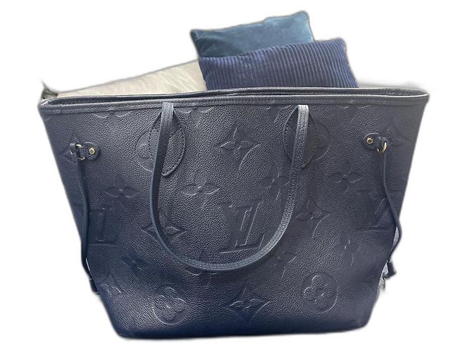 Louis Vuitton Neverfull MM Tote Navy Blue Leather