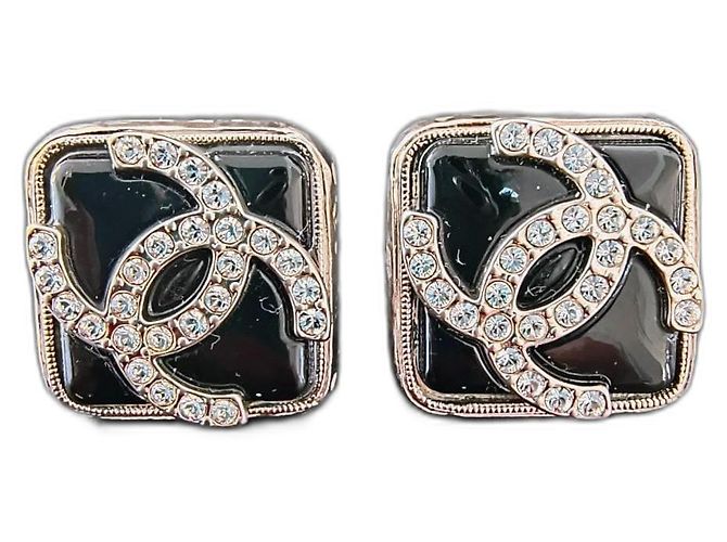 Orecchini Quadrati Neri Chanel Nero Argento