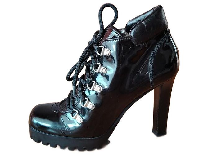 DSQUARED2 TRONCHETTI «SAINT MORITZ» IN PELLE DI VERNICE. Nero