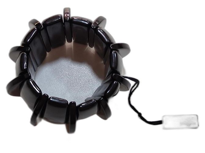 Pulsera de resina negra Angela Caputi