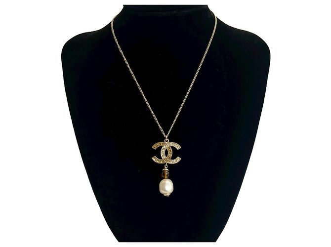 Collana Chanel Coco Mark con strass e perle finte Marrone Bianco D'oro