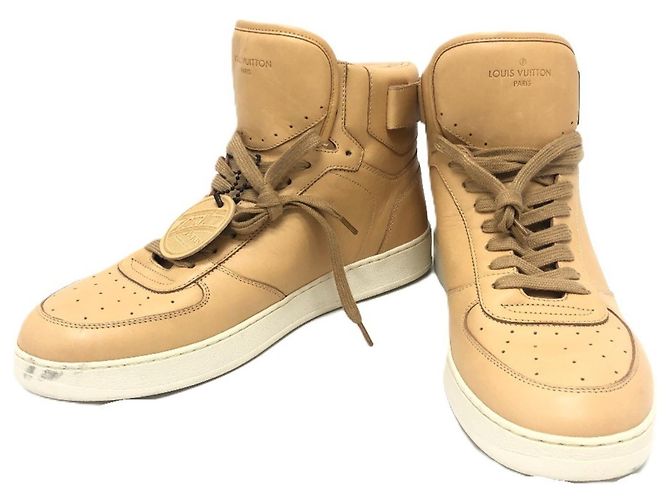 Sneakers alte con lacci Rivoli MS0167 di Louis Vuitton Beige
