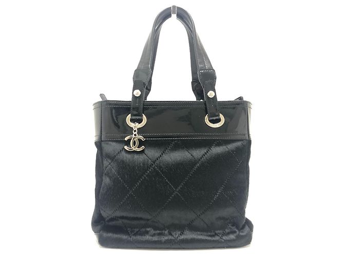 Bolsa Tote de Couro com Acabamento Preto Chanel