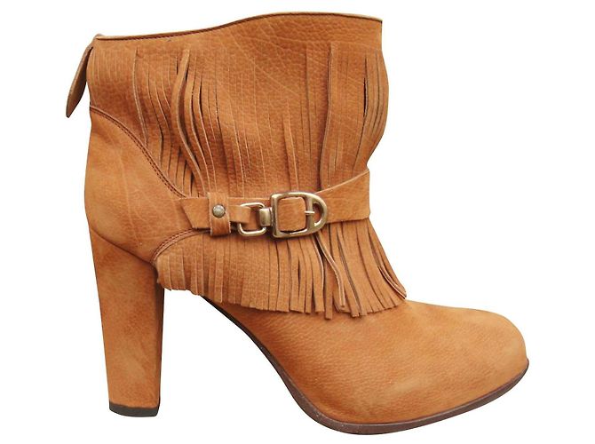 Botines Sartore de Ante Camel con Flecos Marrón claro