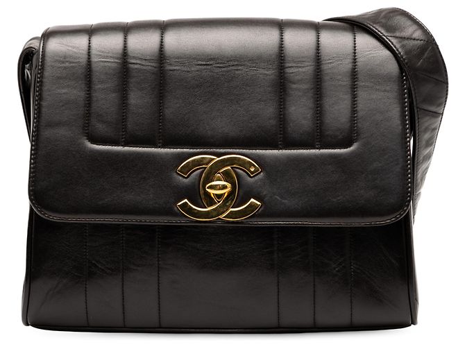 Chanel Schwarzes Lammleder Vertikale Steppung