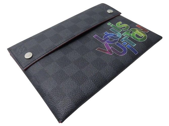 New Louis Vuitton Graphite Alpha Clutch Black