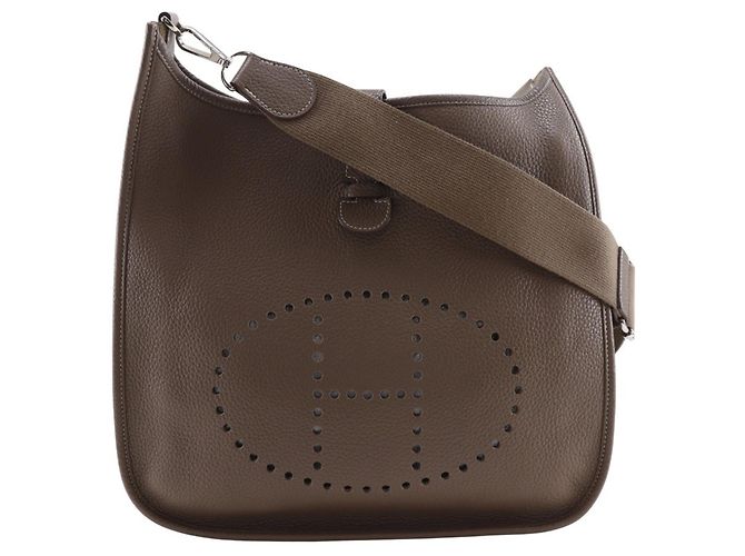 Bolsa de Ombro Hermès Evelyne 3GM Marrom Taupe