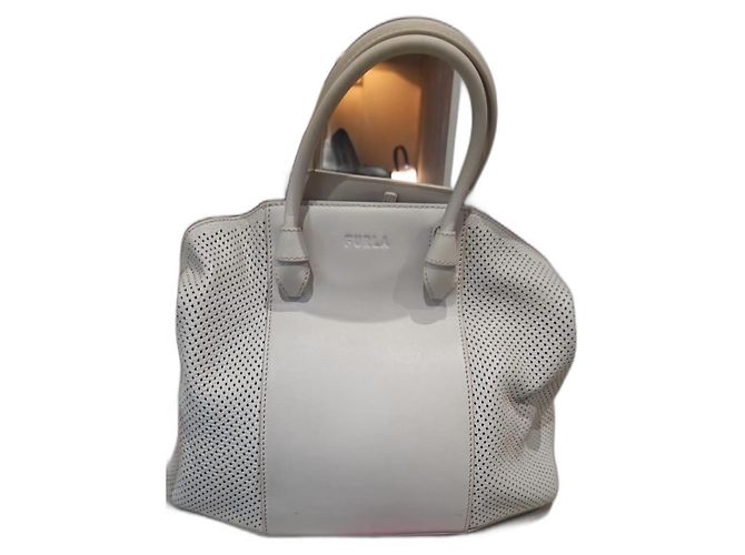 Bolso de mano Furla de cuero blanco Blanco roto