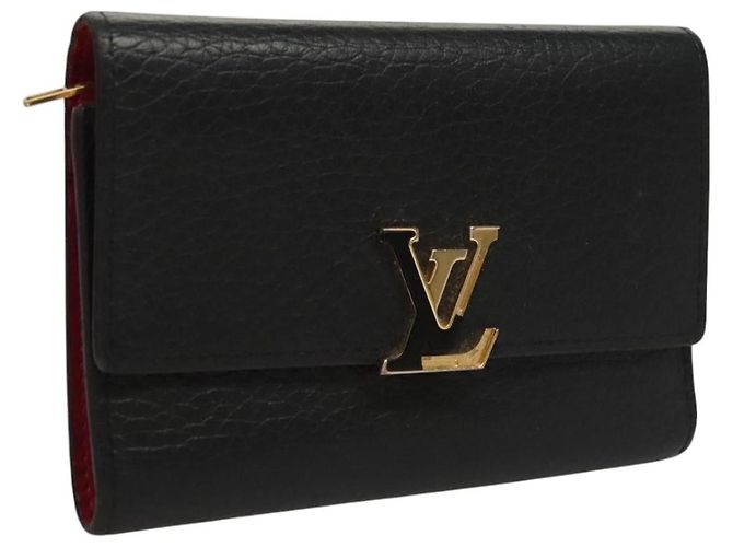 Portafoglio compatto Capucines in pelle Louis Vuitton Nero