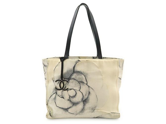 2.55 Bolsa tote de lona e couro Camélia da Chanel Branco