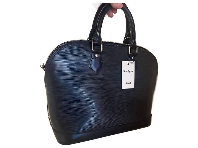 Louis Vuitton Alma PM em couro Epi preto com hardware dourado