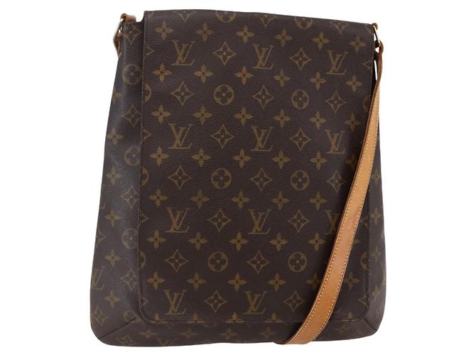 Bolsa Musette Louis Vuitton em Canvas Monogram Marrom
