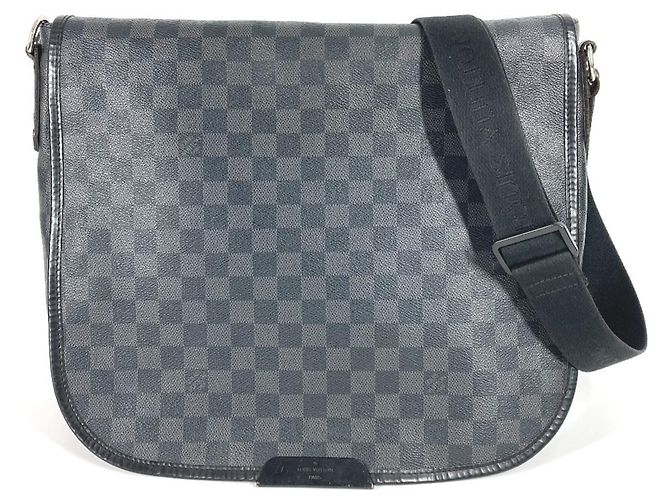 Sac messager Daniel GM Damier Graphite Louis Vuitton Noir