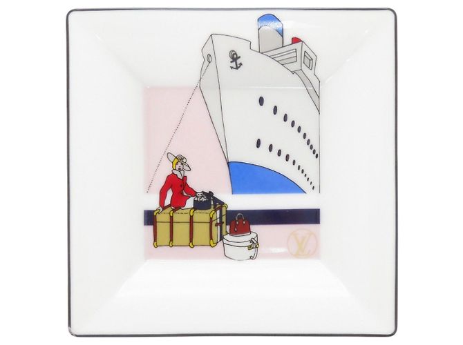 Louis Vuitton Sandlier Emma Ashley Ceramic Ashtray White