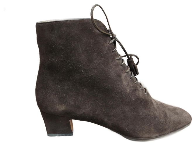 Botines Salvatore Ferragamo Marrones de Ante Castaño