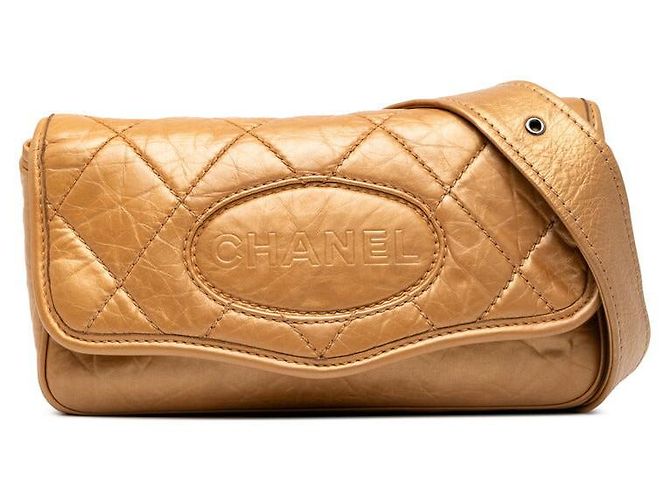 Timeless Bolsa de ombro em couro matelassé Wild Stitch da Chanel Dourado Metálico