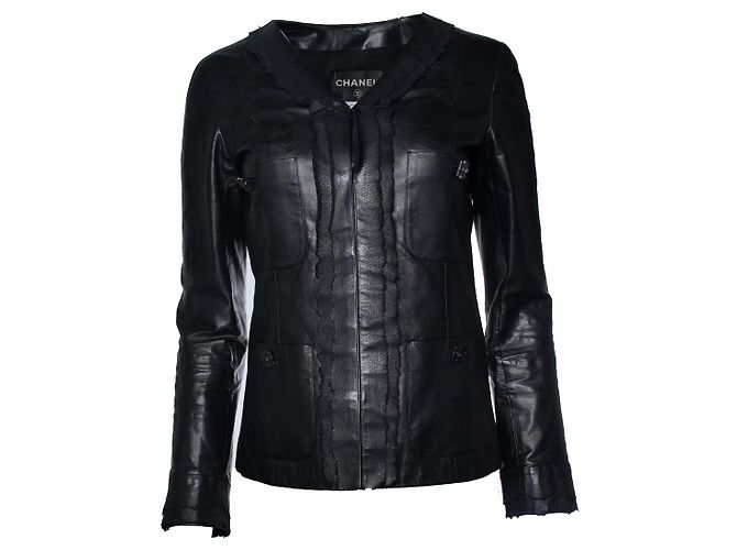 Chanel, schwarze geraffte Jacke mit 4 Taschen aus Leder
