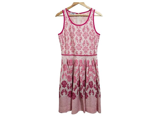 Besticktes Kleid von Moschino Cheap And Chic Pink