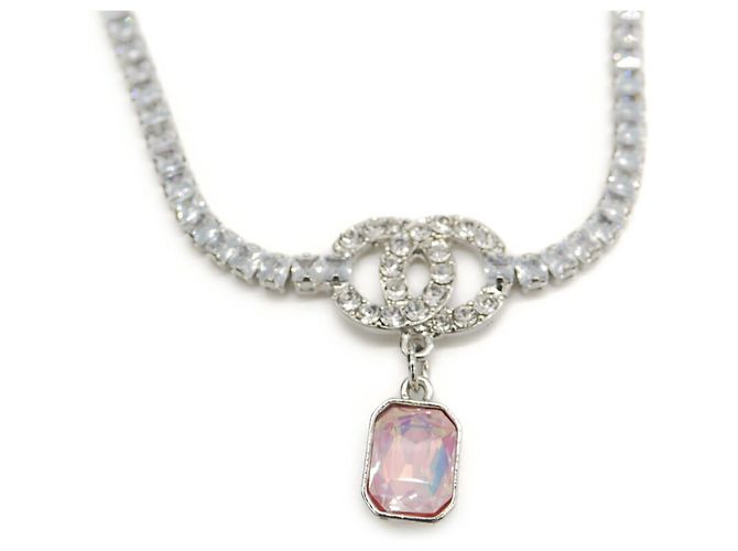 Colar de tênis com pingente Coco Mark em cristal rosa da CHANEL