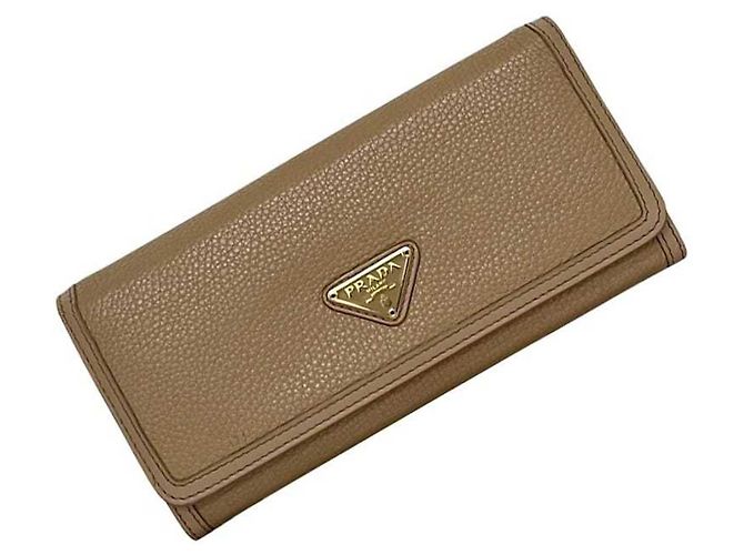 Cartera larga beige Prada