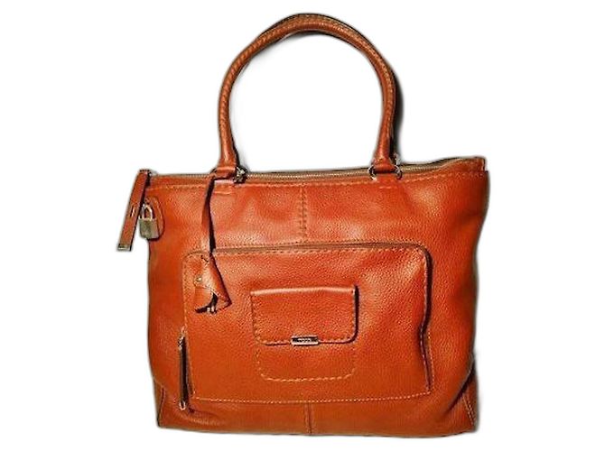 Tod's Handtasche aus Grainleder Camel Kamel