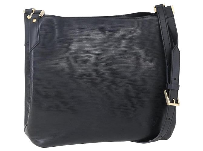 Louis Vuitton Mandara Epi Leather MM Noir
