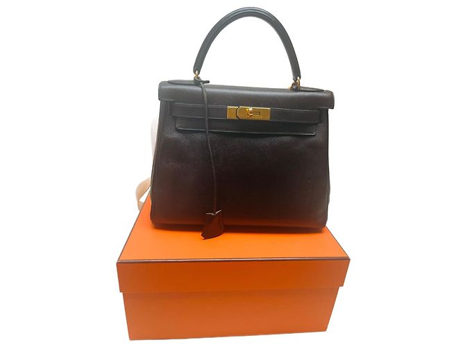 Bolsa de mão Hermès Kelly 28 em couro chocolate
