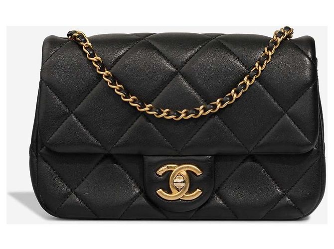 Bolso CHANEL Coco Handle de Cuero Negro - 102978