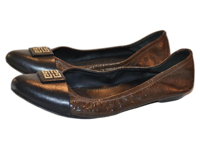 Ballerine Givenchy in pelle e vernice marrone nero