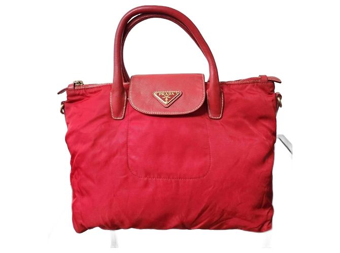 Bolsa Tote em Tessuto Vermelha com Acabamento Saffiano em Nylon da Prada Vermelho