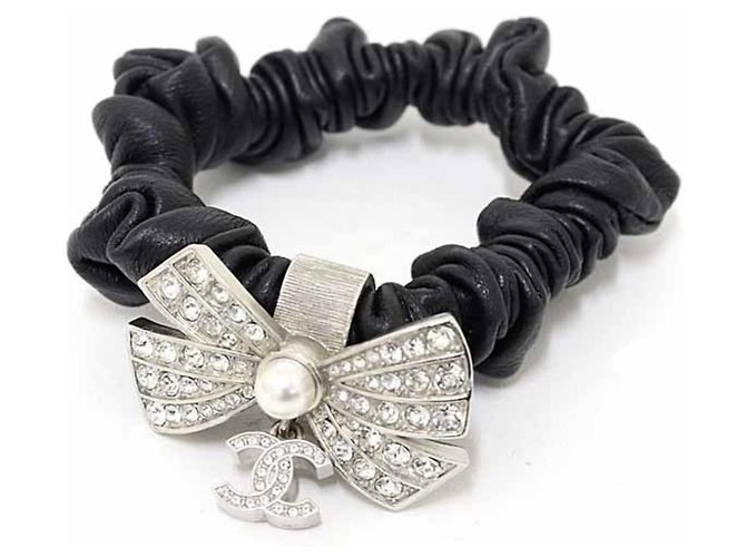 Timeless Scrunchie in pelle Chanel Nero