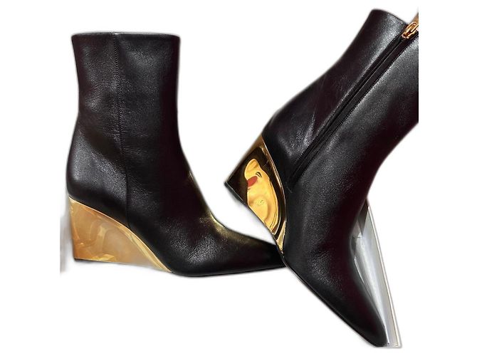 Chloé Black Leather Ankle Boots