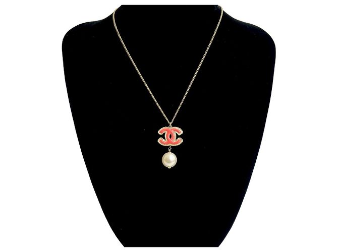 Colar de Pérolas Chanel Coco Mark Swing Rosa Dourado