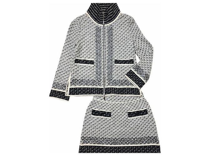 Chanel Jacke und Rockanzug