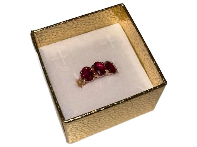 Autre Marque Anel de ouro rosa com rubis e diamantes