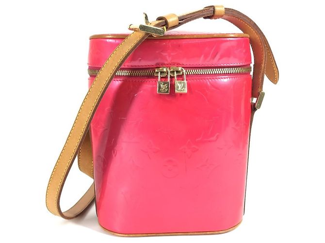 Pochette Verticale Sullivan en Monogram Vernis Louis Vuitton Rose Fuschia