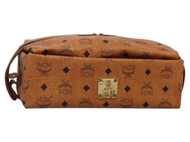 MCM Visetos Pouch aus PVC Braun