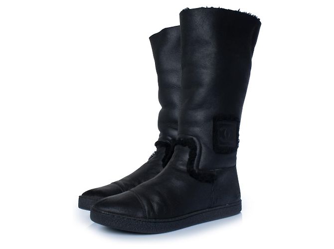 Chanel, Black shearling boots