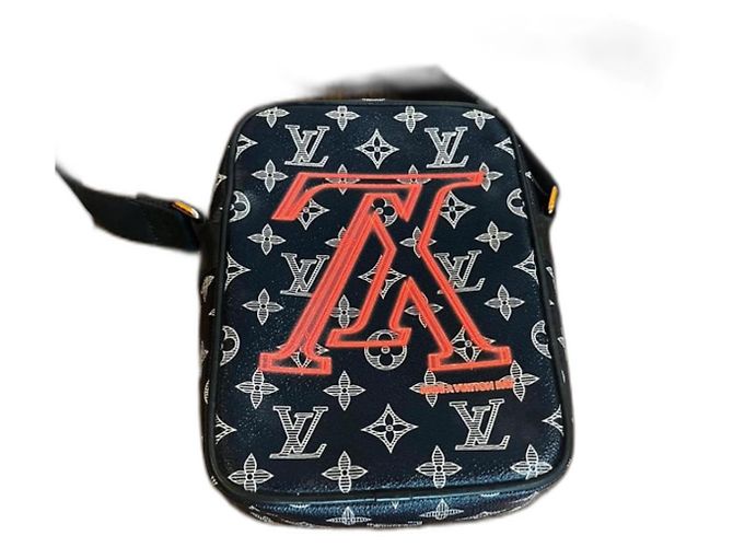 Louis Vuitton LV Danube à l'envers Gris anthracite Bleu foncé