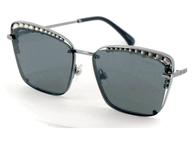 Timeless Occhiali da sole Chanel 4235-H Nero