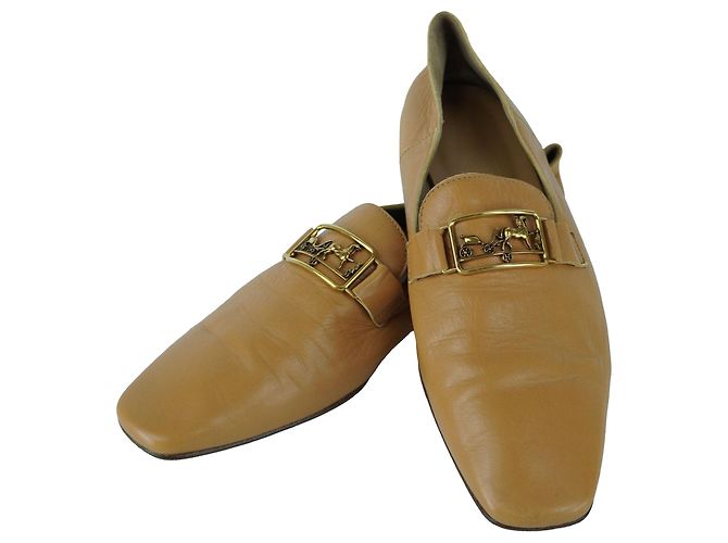 Hermès Mocassins HERMES em couro de cabra macio marrom Amarelo Camelo