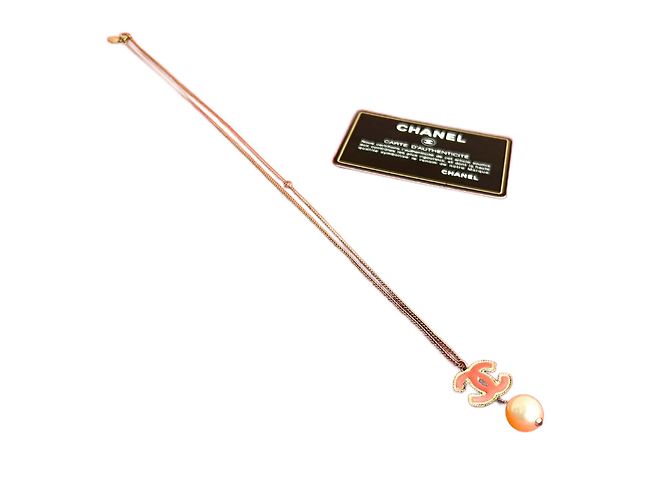 Timeless Colar de Pérolas Chanel Coco Mark Swing Dourado Metálico