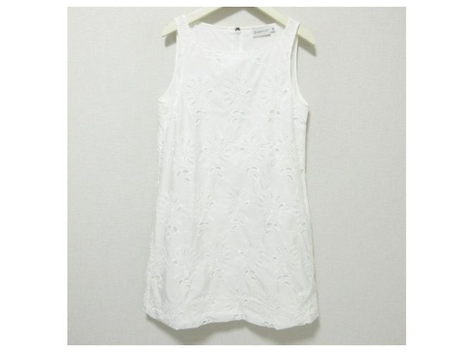 Moncler Kleid mit Blumenstickerei Weiß